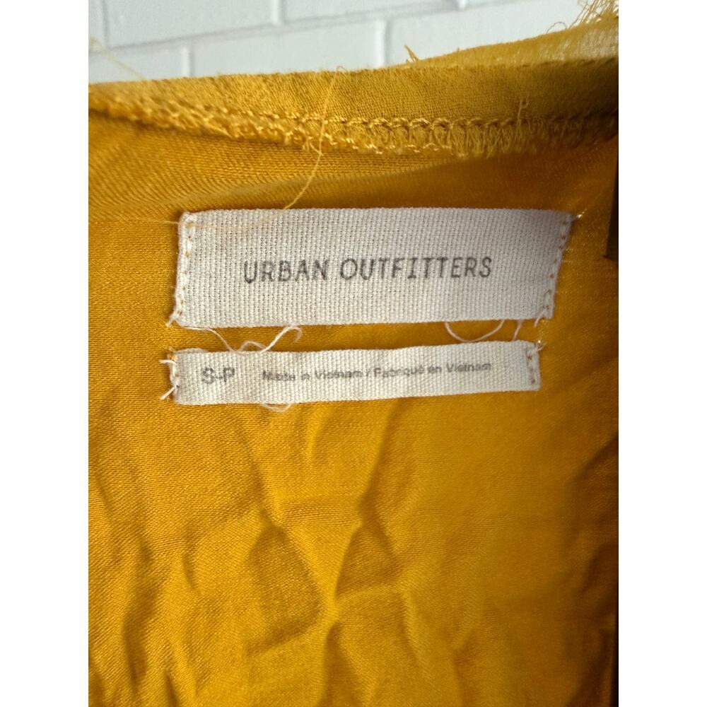 Urban Outfitters Mustard Puff Sleeve Crop Top S Cottagecore Milkmaid Boho - Picture 2 of 5